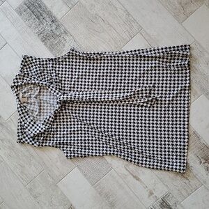 Banana Republic Factory Women's Small Sleeveless Top Black White Houndstooth